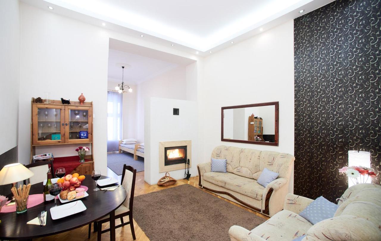 Fireplace Holidays Apartment Budapesta Exterior foto